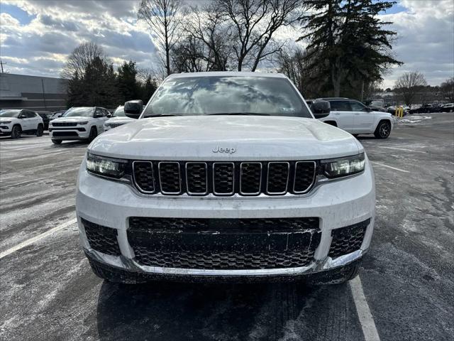 2025 Jeep Grand Cherokee GRAND CHEROKEE L LAREDO X 4X4