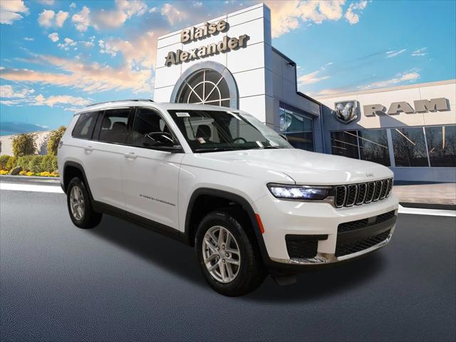 2025 Jeep Grand Cherokee GRAND CHEROKEE L LAREDO X 4X4