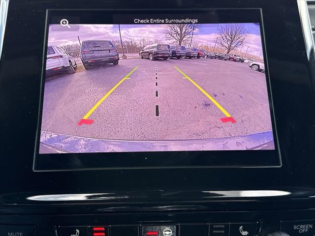 2025 Jeep Grand Cherokee GRAND CHEROKEE L LAREDO X 4X4