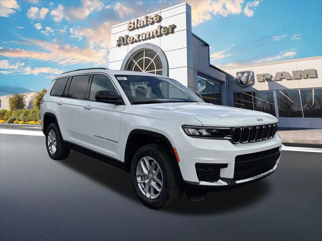 2025 Jeep Grand Cherokee GRAND CHEROKEE L LAREDO X 4X4