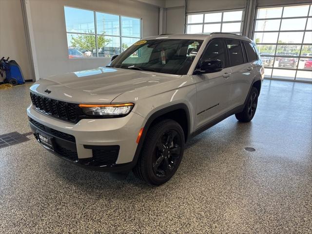 2025 Jeep Grand Cherokee GRAND CHEROKEE L ALTITUDE X 4X4