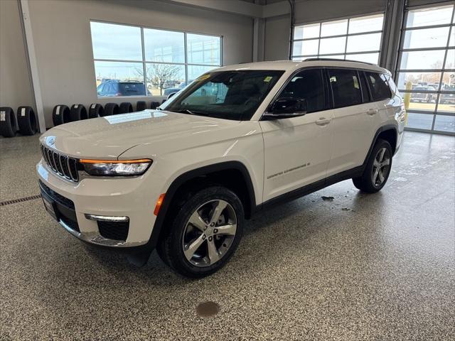 2025 Jeep Grand Cherokee GRAND CHEROKEE L LIMITED 4X4
