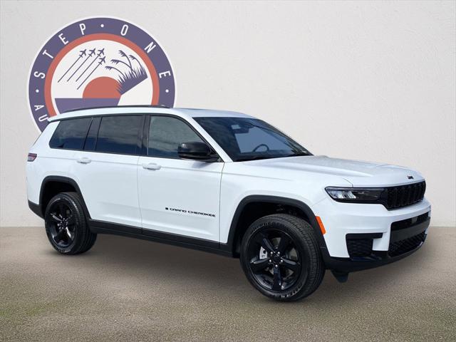 2025 Jeep Grand Cherokee GRAND CHEROKEE L ALTITUDE X 4X2