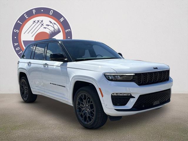 2025 Jeep Grand Cherokee GRAND CHEROKEE SUMMIT 4X4
