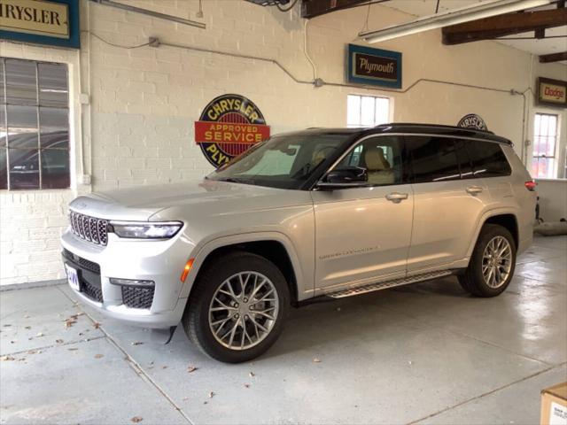 2025 Jeep Grand Cherokee GRAND CHEROKEE L SUMMIT 4X4