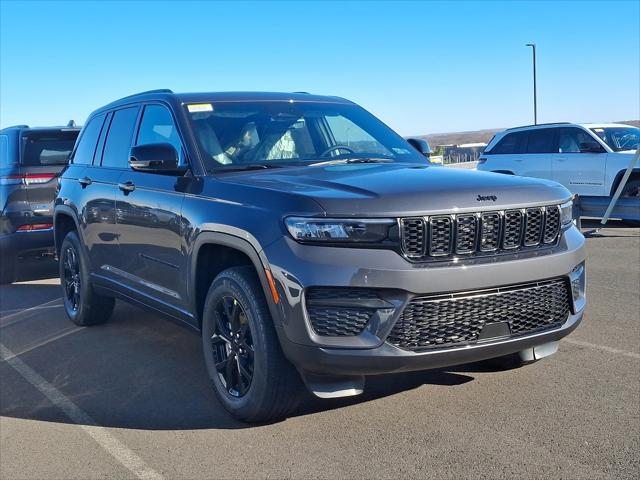 2025 Jeep Grand Cherokee GRAND CHEROKEE ALTITUDE X 4X4