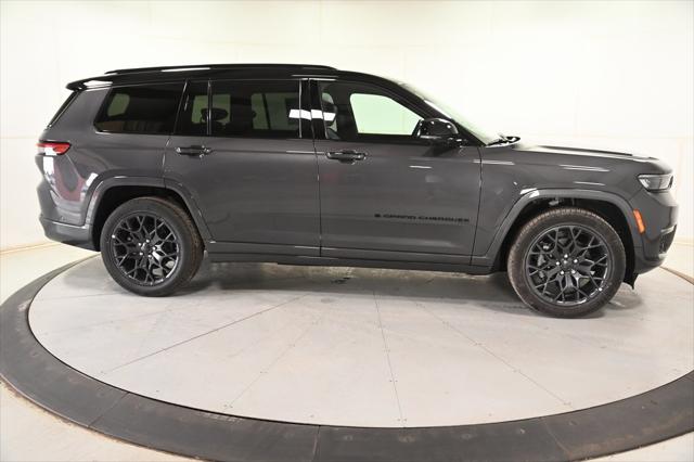 2025 Jeep Grand Cherokee GRAND CHEROKEE L SUMMIT 4X4