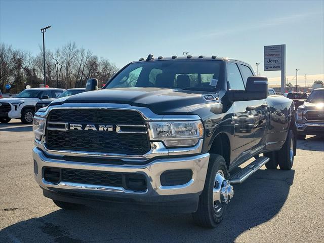 2024 RAM Ram 3500 RAM 3500 TRADESMAN CREW CAB 4X4 8 BOX