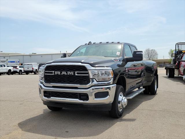 2024 RAM Ram 3500 RAM 3500 TRADESMAN CREW CAB 4X4 8 BOX