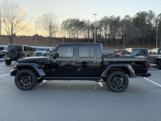2025 Jeep Gladiator GLADIATOR NIGHTHAWK 4X4