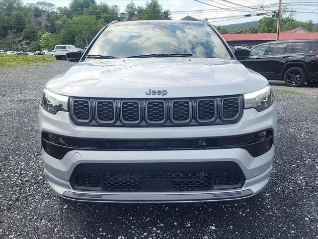 2025 Jeep Compass COMPASS LIMITED 4X4