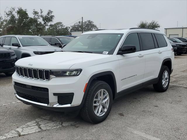 2025 Jeep Grand Cherokee GRAND CHEROKEE L LAREDO X 4X4