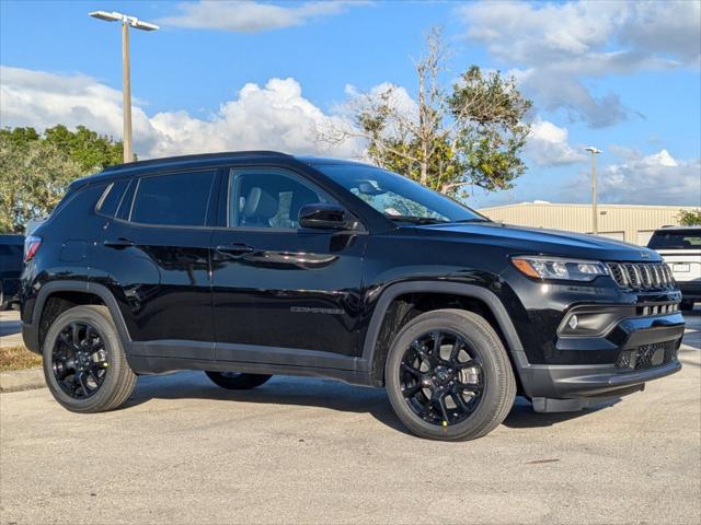 2025 Jeep Compass COMPASS LATITUDE 4X4