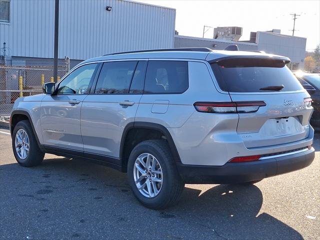 2025 Jeep Grand Cherokee GRAND CHEROKEE L LAREDO X 4X4