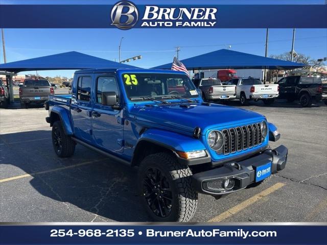 2025 Jeep Gladiator GLADIATOR NIGHTHAWK 4X4