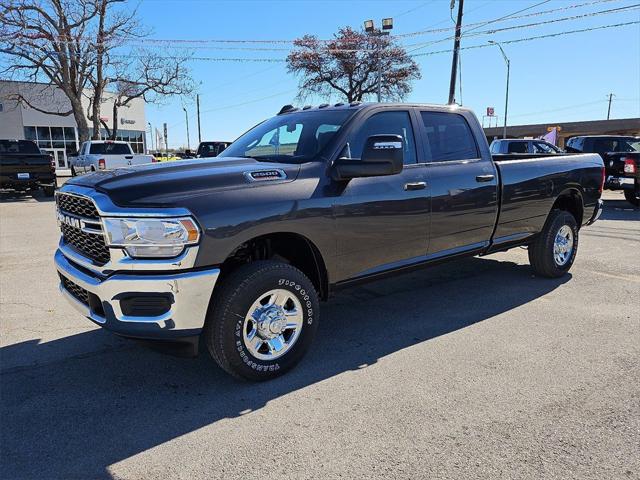 2024 RAM Ram 2500 RAM 2500 TRADESMAN CREW CAB 4X4 8 BOX