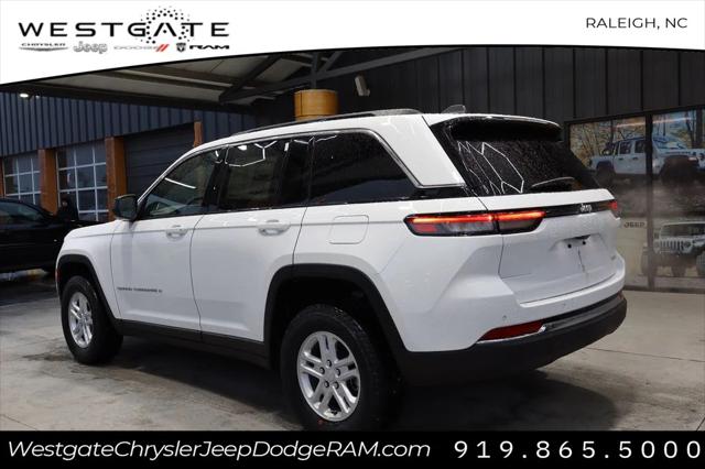 2025 Jeep Grand Cherokee GRAND CHEROKEE LAREDO 4X2