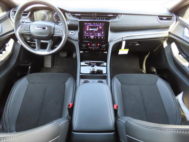 2025 Jeep Grand Cherokee GRAND CHEROKEE L ALTITUDE X 4X2