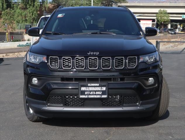 2025 Jeep Compass COMPASS LATITUDE 4X4