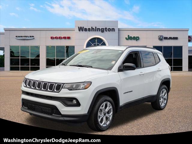 2025 Jeep Compass COMPASS LATITUDE 4X4