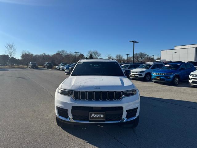2025 Jeep Grand Cherokee GRAND CHEROKEE L LAREDO X 4X4