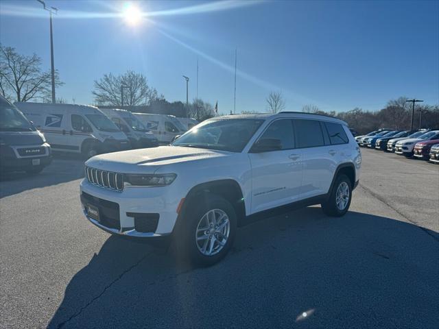 2025 Jeep Grand Cherokee GRAND CHEROKEE L LAREDO X 4X4