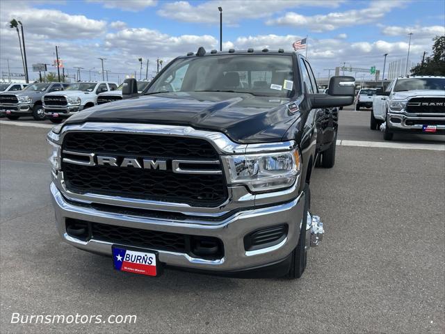 2024 RAM Ram 3500 RAM 3500 TRADESMAN CREW CAB 4X4 8 BOX