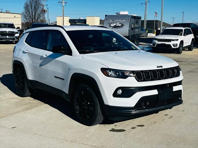 2025 Jeep Compass COMPASS LATITUDE 4X4