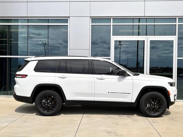 2025 Jeep Grand Cherokee GRAND CHEROKEE L ALTITUDE X 4X2
