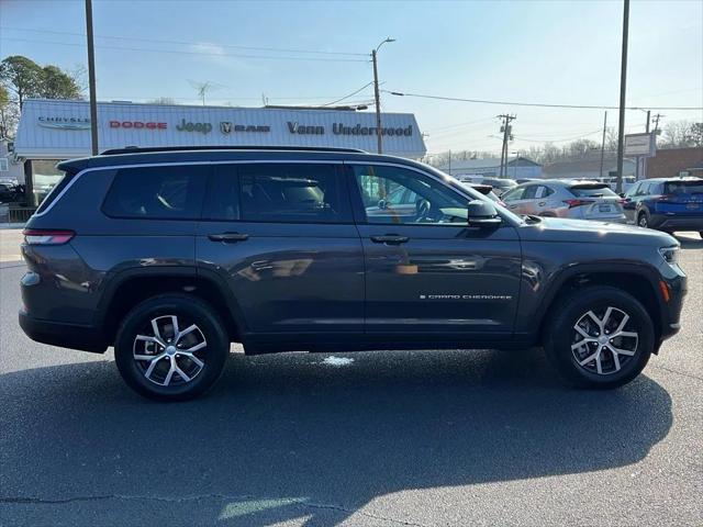 2025 Jeep Grand Cherokee GRAND CHEROKEE L LIMITED 4X4