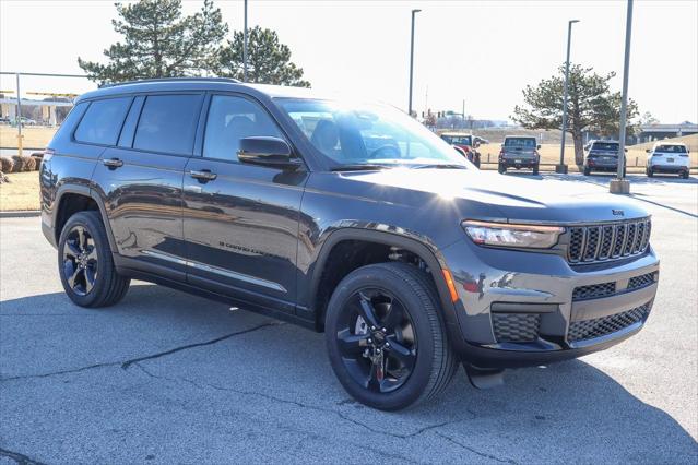2025 Jeep Grand Cherokee GRAND CHEROKEE L ALTITUDE X 4X4