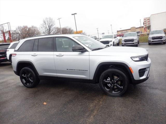 2025 Jeep Grand Cherokee GRAND CHEROKEE ALTITUDE X 4X4