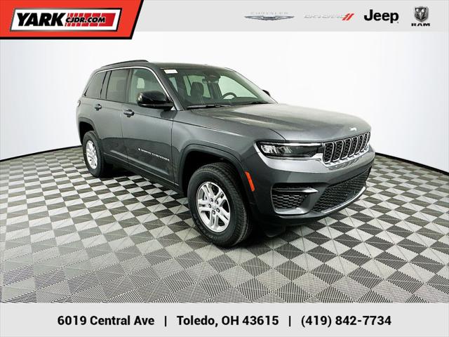 2025 Jeep Grand Cherokee GRAND CHEROKEE LAREDO 4X4