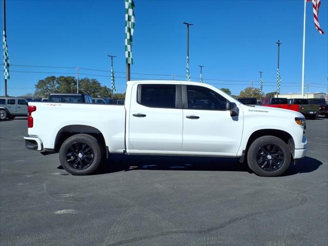 2024 Chevrolet Silverado 1500 4WD Crew Cab Short Bed Custom