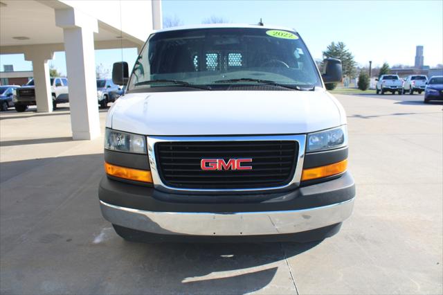 2022 GMC Savana Cargo RWD 2500 Regular Wheelbase Work Van