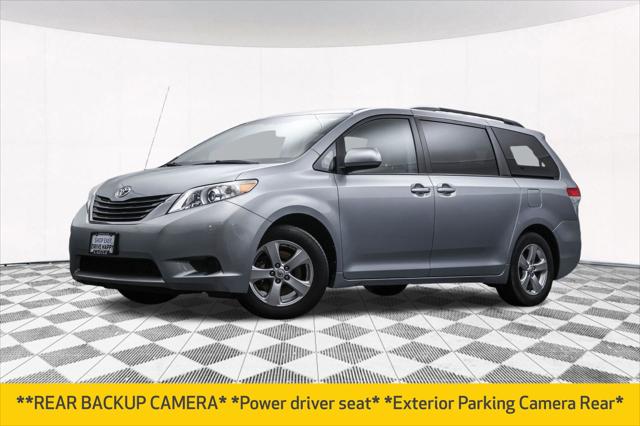 2013 Toyota Sienna LE V6 8 Passenger