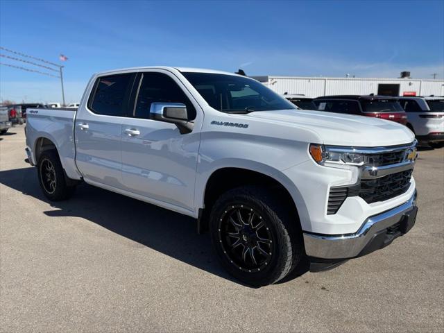 2023 Chevrolet Silverado 1500 4WD Crew Cab Standard Bed LT