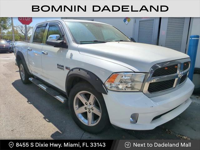 2017 RAM 1500 Express Crew Cab 4x2 57 Box