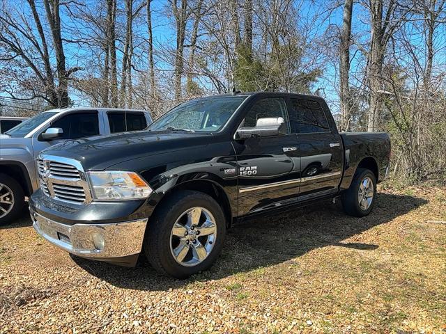 2017 RAM 1500 Big Horn Crew Cab 4x4 57 Box