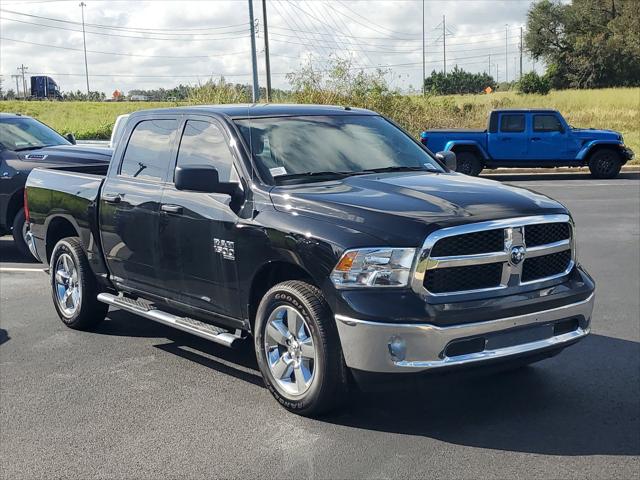 2023 RAM Ram 1500 Classic RAM 1500 CLASSIC TRADESMAN CREW CAB 4X4 57 BOX