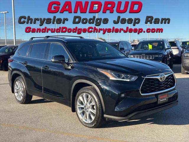 2022 Toyota Highlander Limited