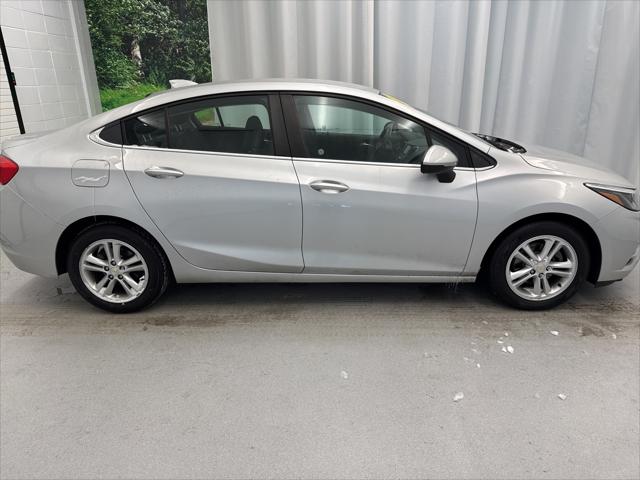 2017 Chevrolet Cruze LT Auto