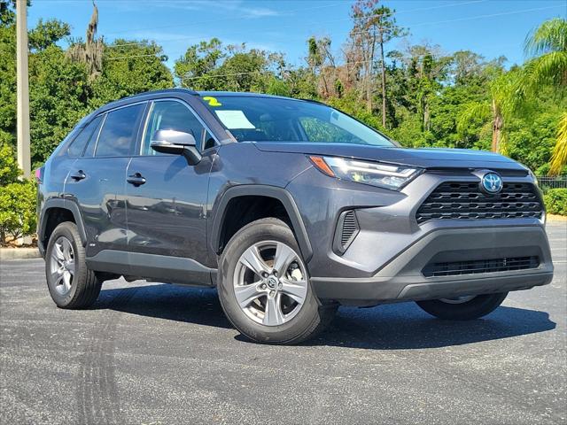 2022 Toyota RAV4 Hybrid XLE