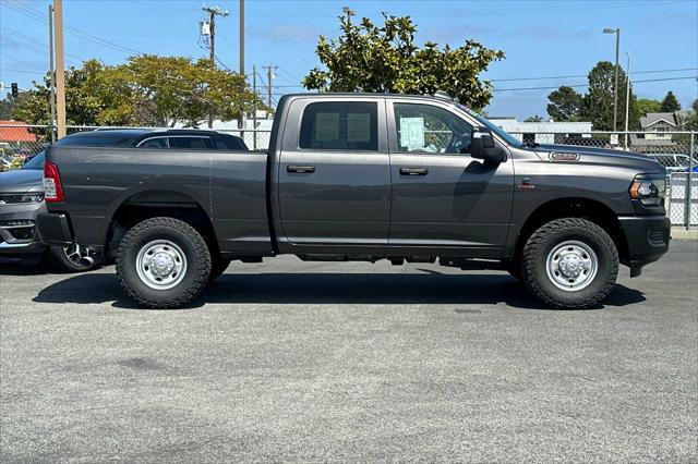 2024 RAM 2500 Tradesman Crew Cab 4x4 64 Box