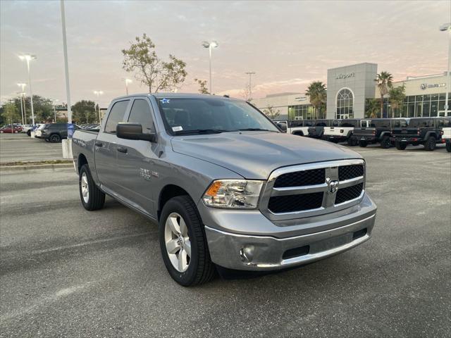 2023 RAM Ram 1500 Classic RAM 1500 CLASSIC TRADESMAN CREW CAB 4X4 57 BOX