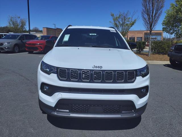 2025 Jeep Compass COMPASS LATITUDE 4X4