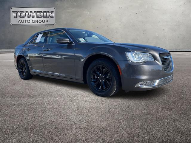 2022 Chrysler 300 Touring