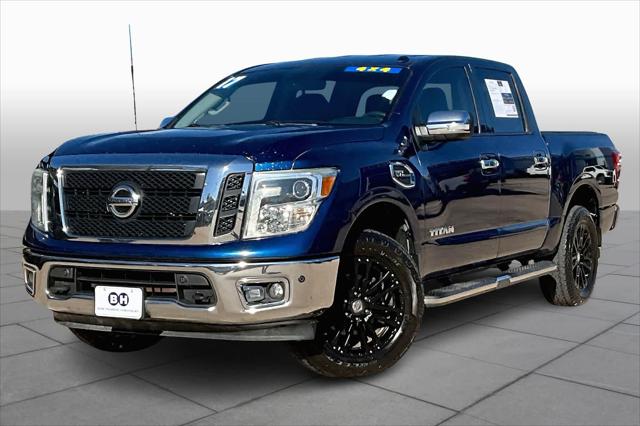 2017 Nissan TITAN SL