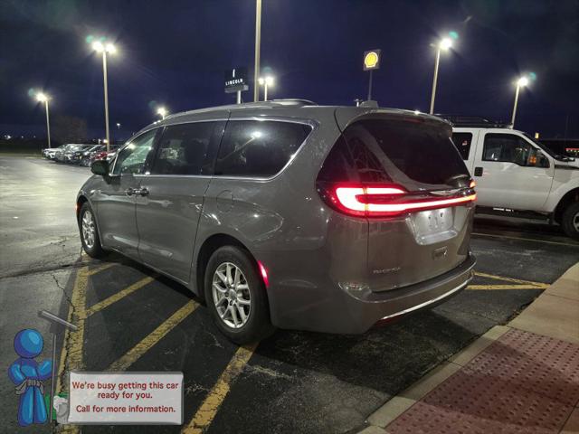 2022 Chrysler Pacifica Touring L