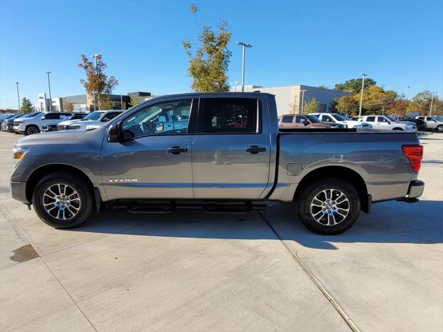 2022 Nissan TITAN Crew Cab SV 4x2